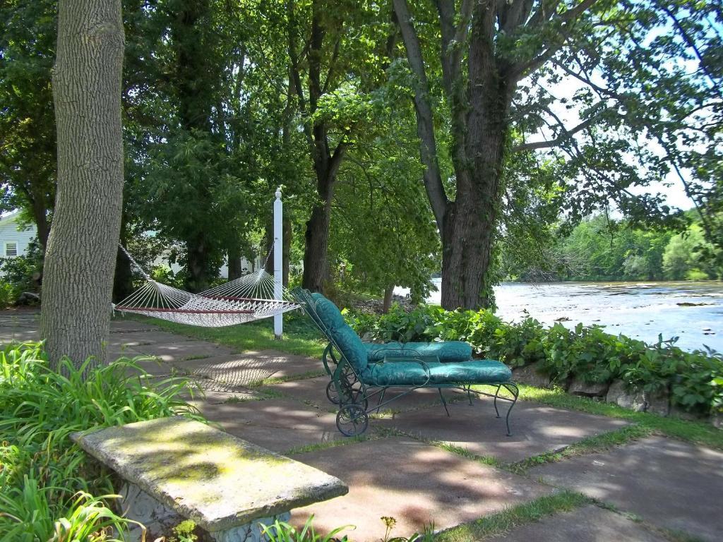 The Rivers Edge Executive Suites Tiffin Buitenkant foto