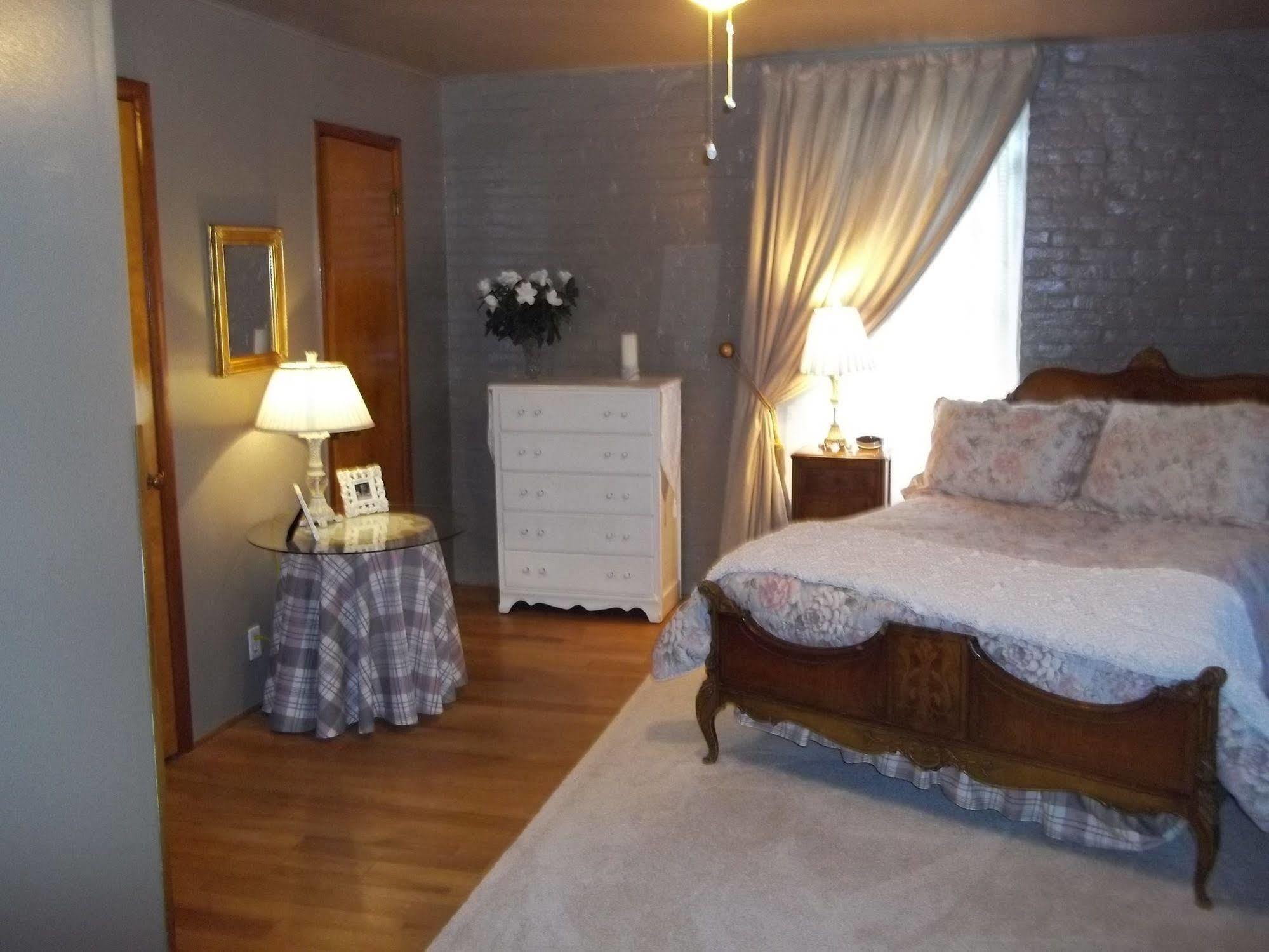 The Rivers Edge Executive Suites Tiffin Buitenkant foto